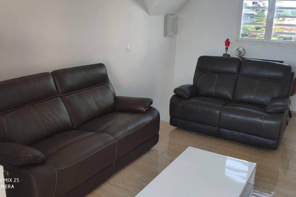 Appart. T2 De Luxe +Jacuzzi, Vue Mer Et Cote Plage Le Gosier  Eksteriør billede